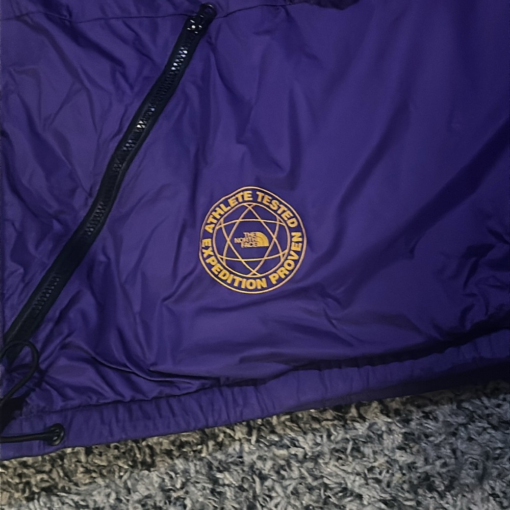 Men’s The North Face Yellow and Purple reversible pullover hoodie. Size XL. - Picture 3 of 6